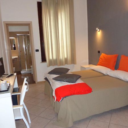 Hotel Da Battista Suzzara Zewnętrze zdjęcie