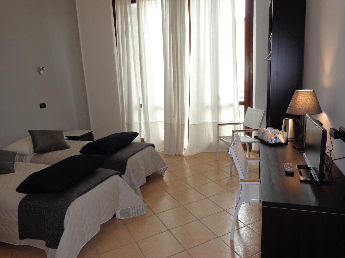 Hotel Da Battista Suzzara Zewnętrze zdjęcie